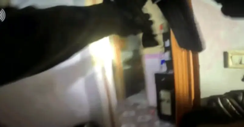 Israel công bố video bắt giữ chỉ huy nhóm bắn tỉa có liên hệ với Hezbollah