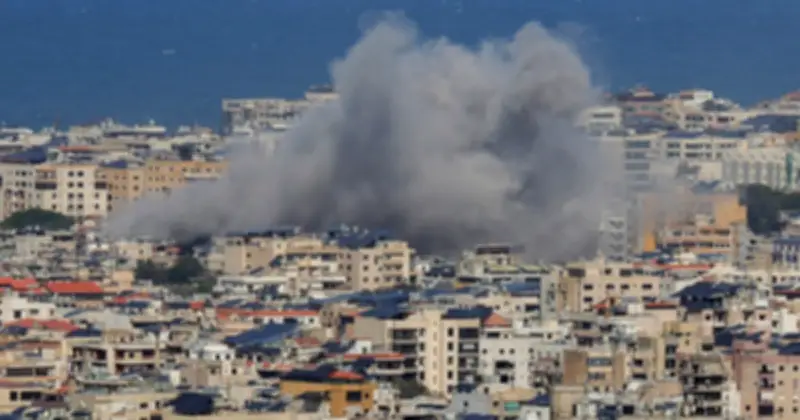 Israel Không Kích Tehran, Beirut; Mỹ Chuẩn Bị Phương Án Quân Sự Với Iran