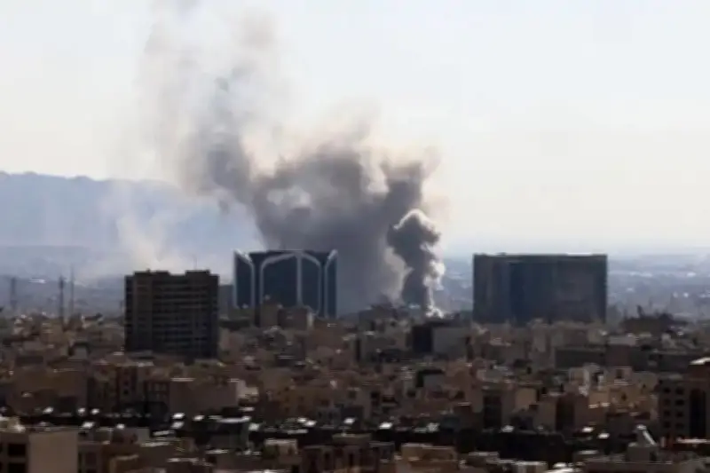 Israel Tuyên Bố Tập Kích Văn Phòng Tổng Thống Iran, Xung Đột Trung Đông Leo Thang