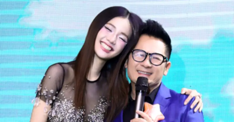 Izara Thiên Nga: Thần đồng âm nhạc 17 tuổi và hành trình tự lập đầy cảm hứng