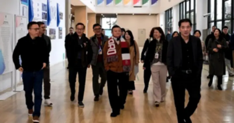 Jack Ma Kêu Gọi Cách Mạng Giáo Dục Trong Kỷ Nguyên AI Tại Trường Hàng Châu