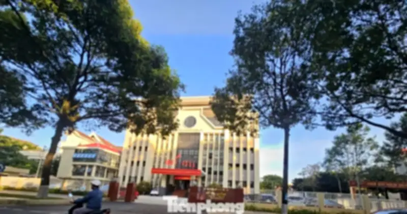 Đắk Lắk khẩn trương rà soát hồ sơ chi trả 38,7 tỷ đồng nợ dạy thừa giờ cho giáo viên