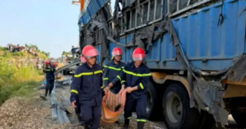 Đắk Lắk: Tai nạn container tông xe máy, 3 người tử vong thương tâm