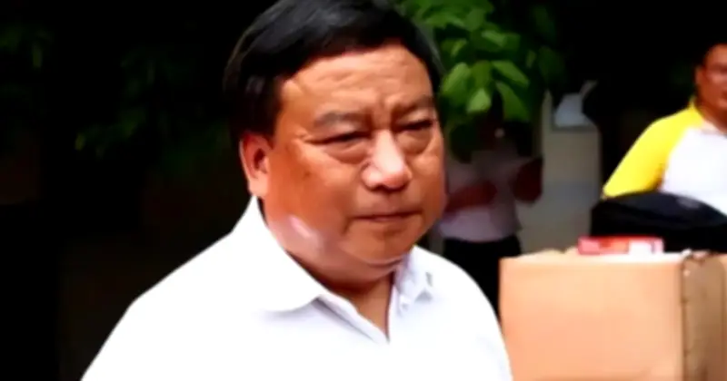 Kỳ tích 96 giây ở Tang Tảo: Hiệu trưởng Diệp Chí Bình và bài học sinh tồn