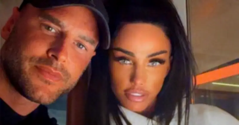 Katie Price chính thức hợp pháp hóa hôn nhân với người chồng thứ 4 Lee Andrews