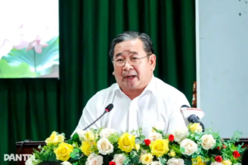 Khó khăn trong việc đưa cán bộ trạm y tế cấp huyện cũ về xã