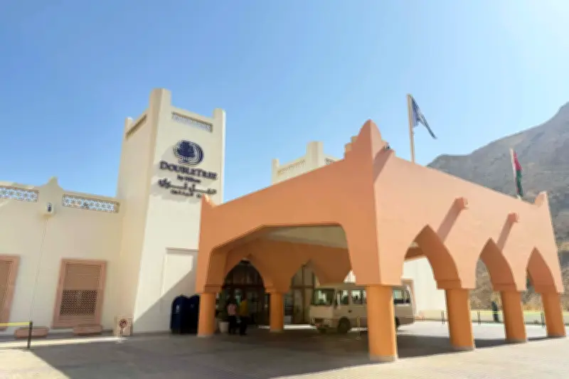 Khách Việt mắc kẹt ở Trung Đông được bố trí ở khách sạn 5 sao khi đi châu Âu