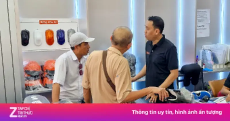 Khách Việt đổ xô mua xe máy điện, đại lý bán 50 xe mỗi ngày