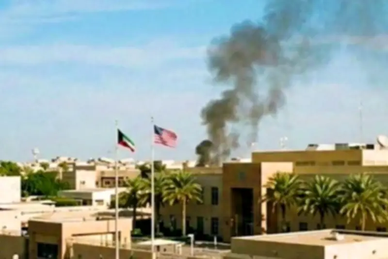 Khói bốc lên từ Đại sứ quán Mỹ tại Kuwait, nguyên nhân được làm rõ