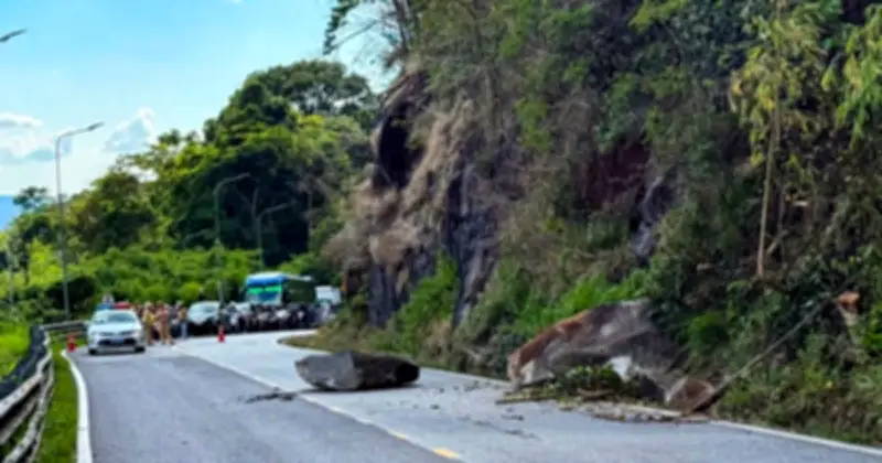 Khối đá hàng chục tấn chênh vênh trên đèo Bảo Lộc được xử lý khẩn cấp