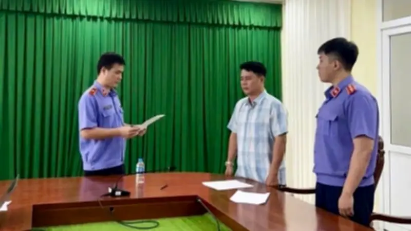 Khởi tố cựu cảnh sát Vĩnh Long vì không truy cứu trách nhiệm hình sự