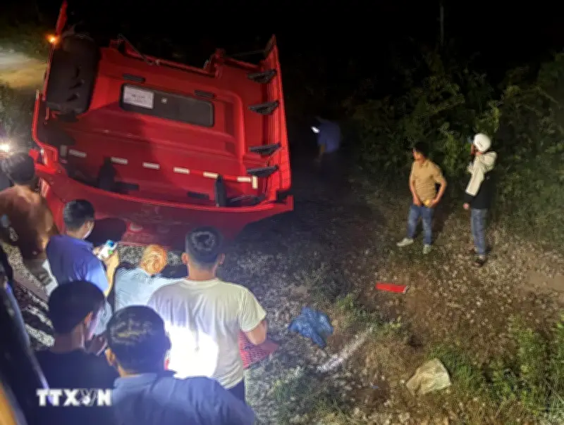 Khởi tố vụ án hình sự vụ tàu hỏa húc văng xe tải trong lốc tại Quảng Ngãi