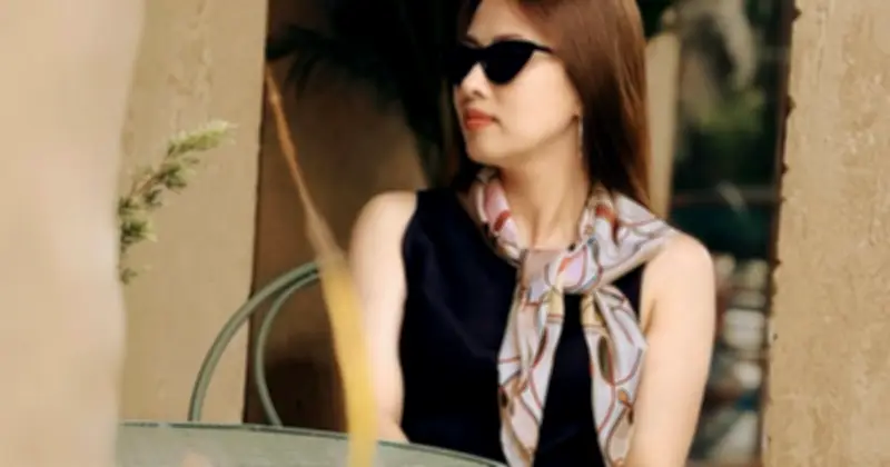 Khăn Lụa, Kính Mát, Thắt Lưng: Ba Phụ Kiện Nhỏ Biến Set Đồ Công Sở Thành Thời Thượng