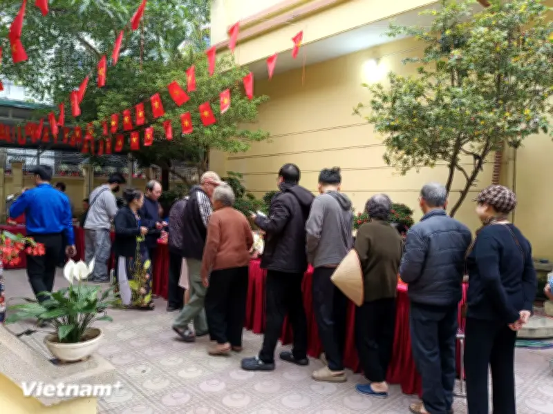 Không khí bầu cử rộn ràng tại các phường ở Hà Nội