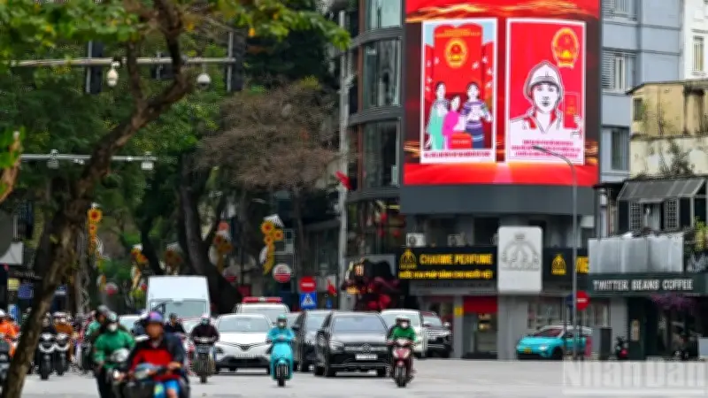 Không khí lạnh suy yếu, Biển Đông động mạnh với gió giật cấp 9