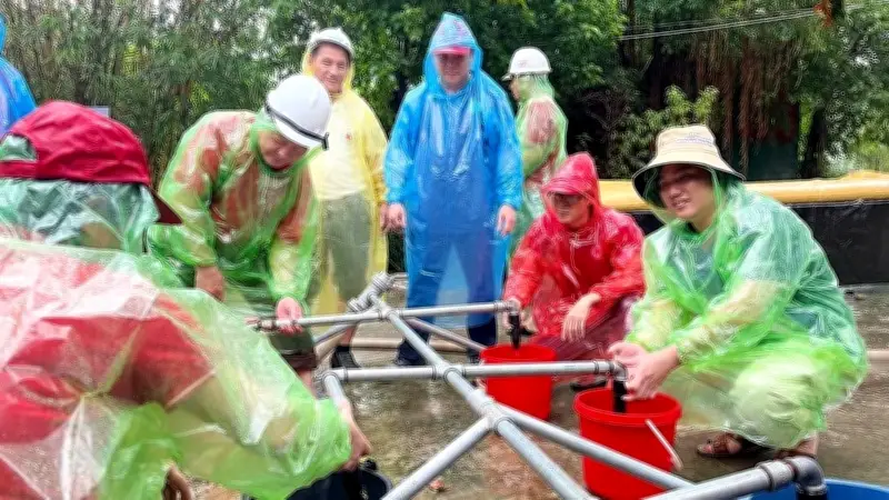 Không khí lạnh tăng cường gây mưa lớn, gió mạnh trên biển từ Bắc đến Trung Bộ