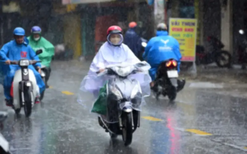 Không khí lạnh tràn về, Bắc Bộ và Bắc Trung Bộ đối mặt với mưa rào, gió mạnh và nhiệt độ giảm sâu