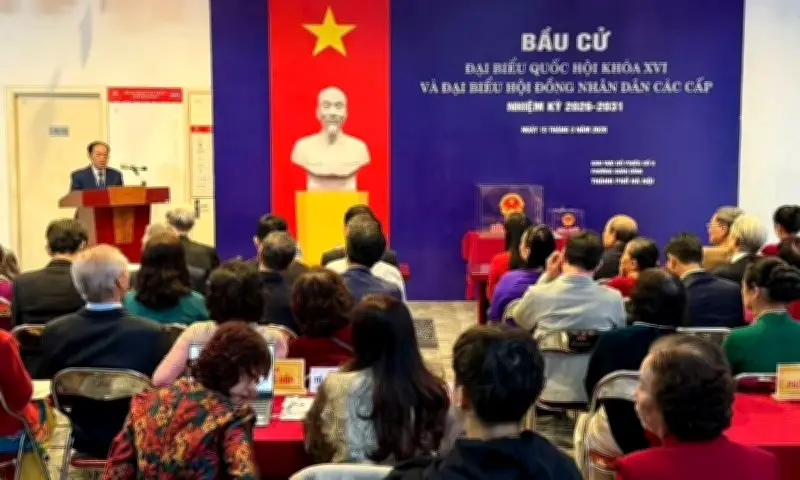 Không Khí Trang Trọng, Phấn Khởi Tại Các Điểm Bầu Cử Trên Cả Nước