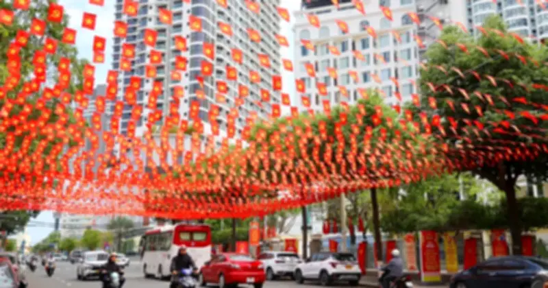 Khánh Hòa rực rỡ cờ hoa tuyên truyền bầu cử Quốc hội khóa XVI và HĐND các cấp