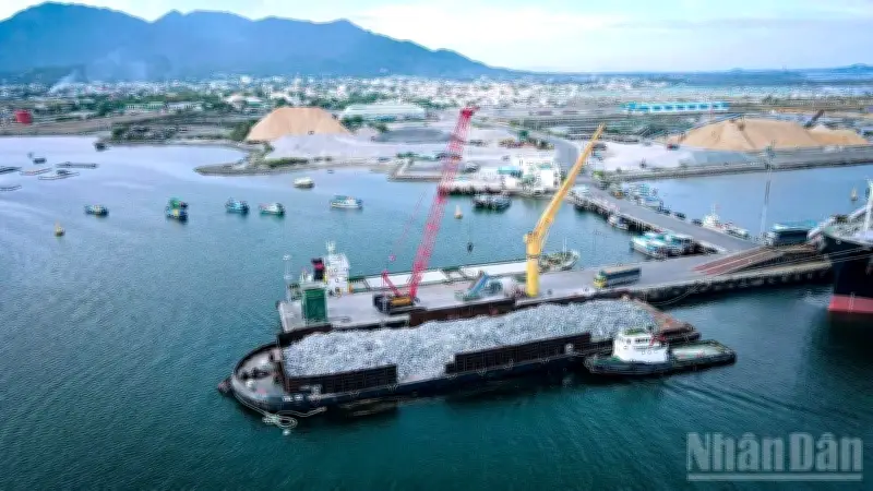 Khánh Hòa vượt mốc 209.000 tỷ đồng GRDP, khẳng định sức bật kinh tế sau hợp nhất