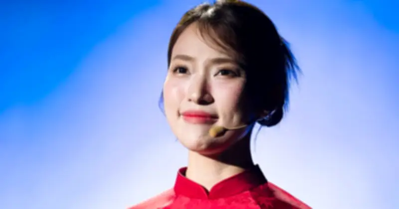 Khánh Vy: Từ 'Hot girl 7 thứ tiếng' đến MC chuyên nghiệp nhờ nỗ lực và giá trị thật