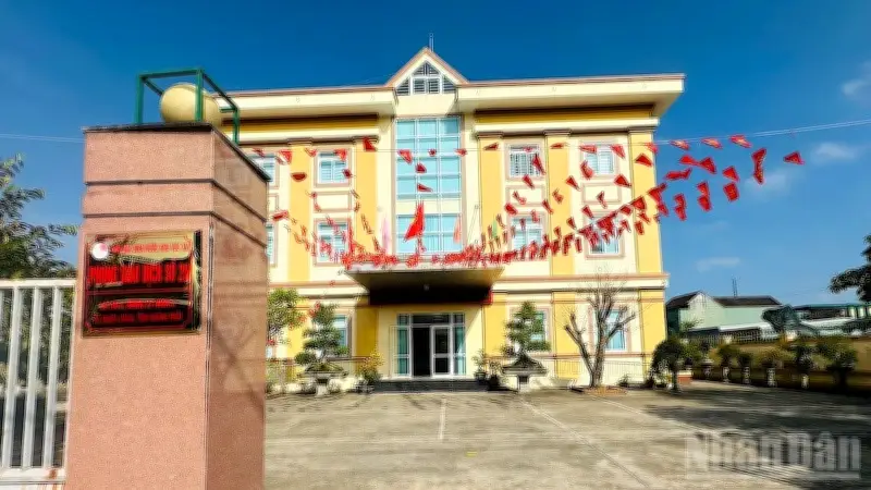 Kho bạc Nhà nước khu vực XV hoàn trả tiền hỗ trợ cho các xã, phường tại Quảng Ngãi