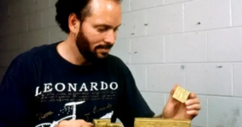 Kho báu dưới đáy biển sau hơn một thế kỷ: Từ người hùng săn tìm đến tù nhân