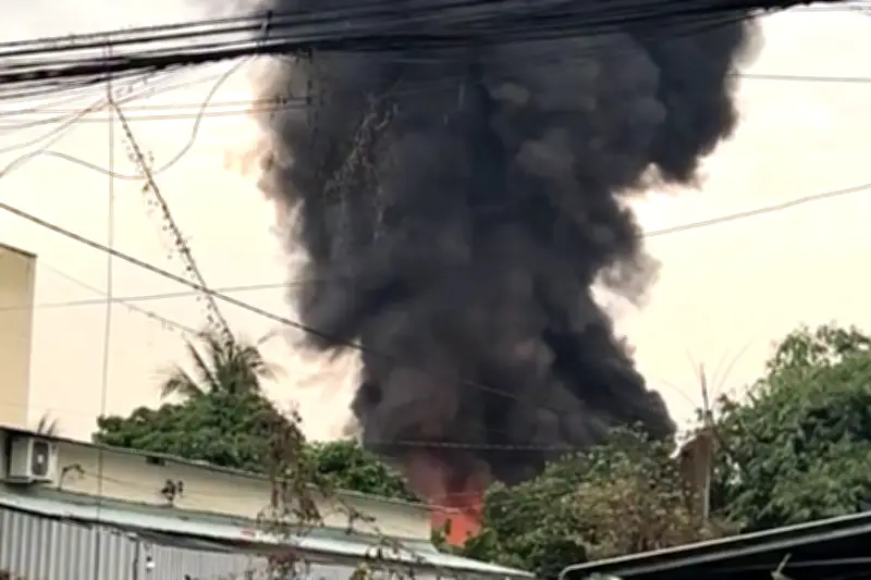 Kho Nệm Tại TP.HCM Bùng Cháy Lần Thứ Hai, Cảnh Báo Nguy Cơ An Toàn