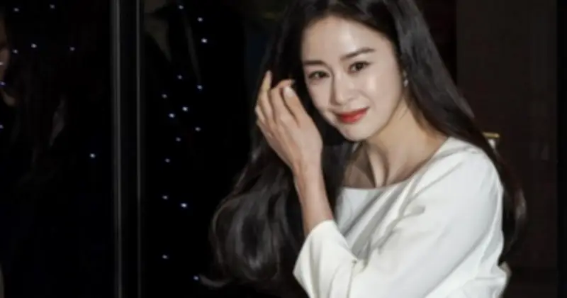 Khoa học tiết lộ 2 giai đoạn lão hóa tăng tốc ở phụ nữ và cách làm chậm quá trình này