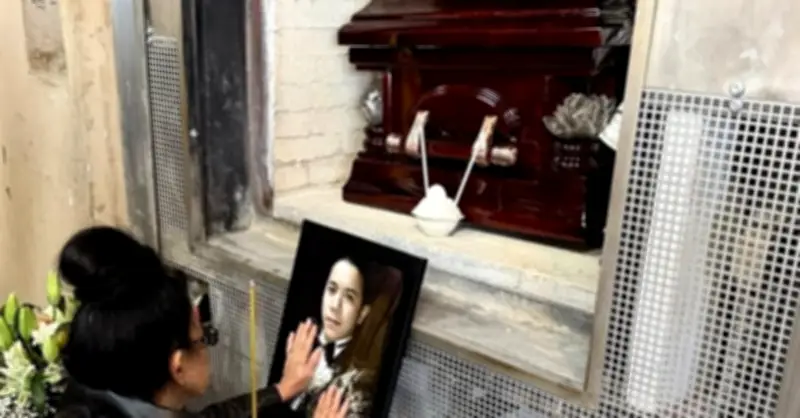 Khoảnh khắc đau lòng trong tang lễ Kasim Hoàng Vũ: Người thân bật khóc, bạn bè tiễn biệt