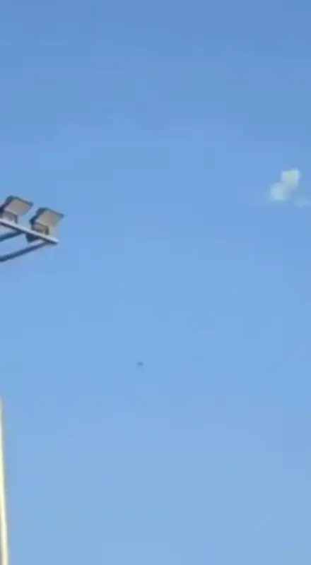 Khoảnh khắc hiếm: Tiêm kích F-15 Mỹ bị hỏa lực thân thiện bắn rơi tại Kuwait