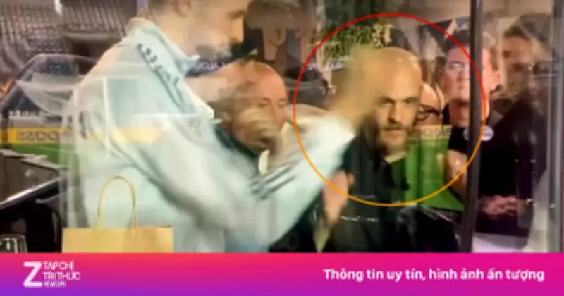 Khoảnh khắc ăn mừng của Dimarco gây sóng gió, đẩy Italy vào thế khó trước trận quyết định