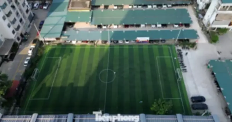 Khu đất nghìn m2 ở Hà Nội biến thành tổ hợp thể thao và bãi xe trái phép