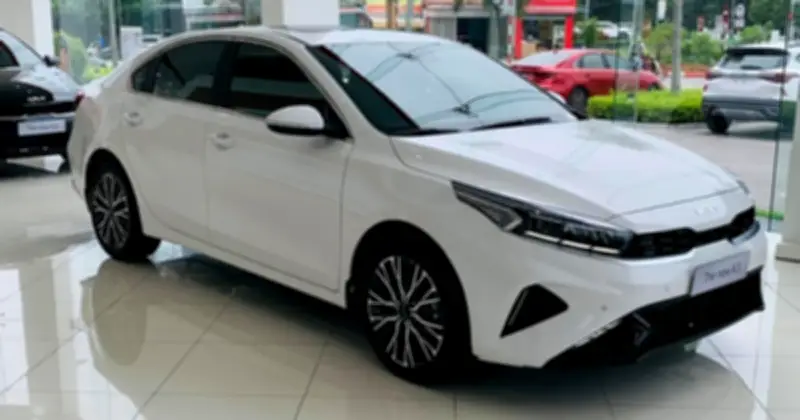 KIA K3 số sàn biến mất: Dấu hiệu cho thấy sedan số sàn đang 'lụi tàn' tại Việt Nam