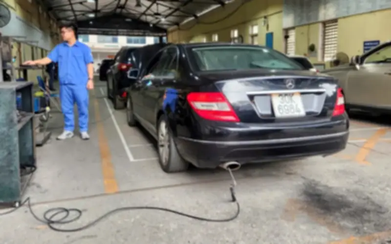 Kiểm định khí thải ô tô mới: Quy trình chặt chẽ hơn, hệ thống phần mềm gặp sự cố