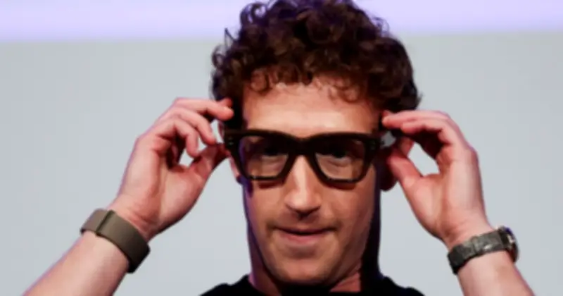 Kính thông minh Meta Ray-Ban AI gây bão: Video phòng tắm, mã ngân hàng bị nhân viên Kenya xem trộm