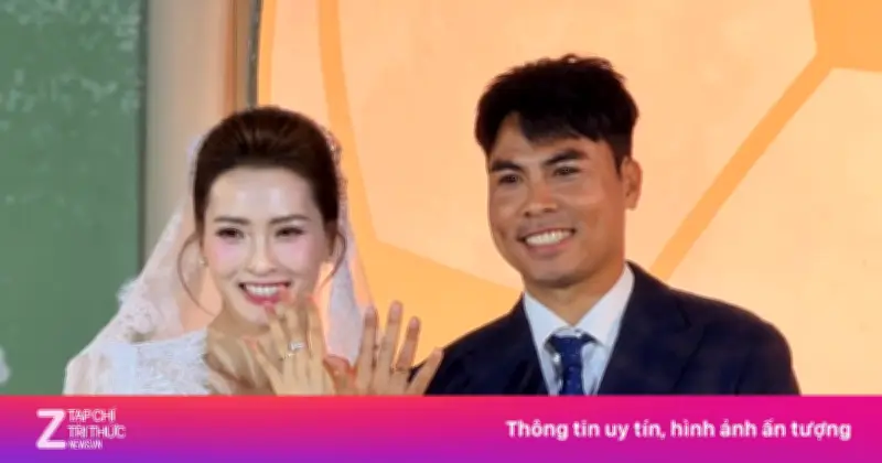 Lễ Cưới Cầu Thủ Đức Huy Và MC Mù Tạt: Thực Đơn Phong Phú, Sao Việt Đông Đủ