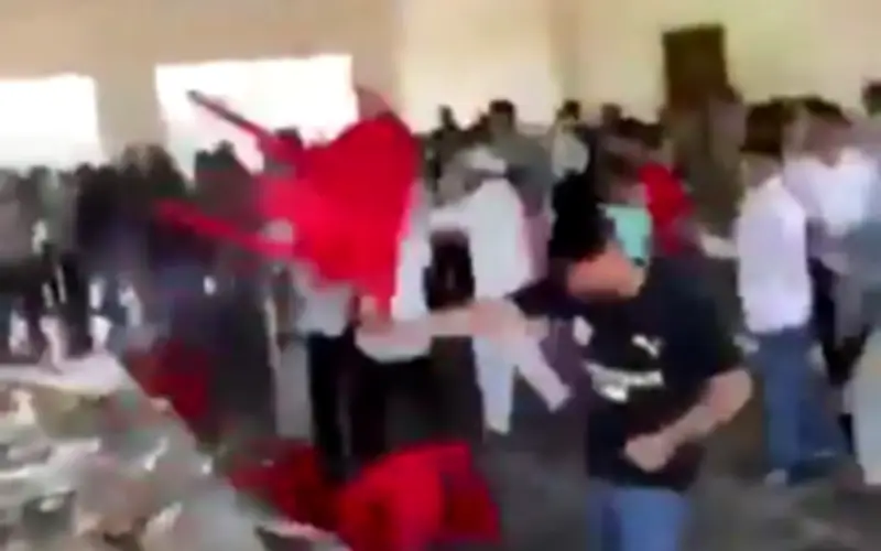 Lễ cưới Ấn Độ hỗn loạn vì tranh chấp món biryani thiếu thịt gà