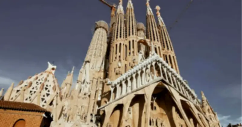 Lộ diện bộ Lego 'khủng' nhất lịch sử: Hơn 12.000 mảnh ghép, mô phỏng nhà thờ Sagrada Familia