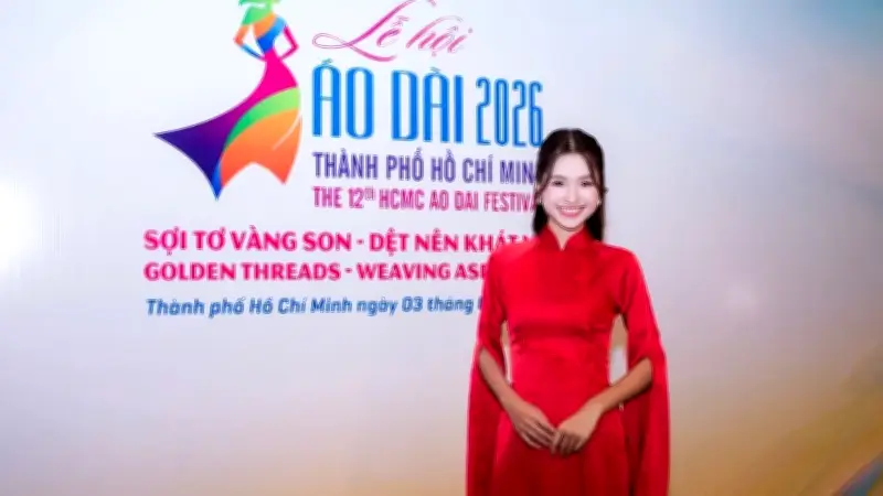 Lễ hội Áo dài TP.HCM 2024: 'Sợi tơ vàng son' quy tụ 37 nhà thiết kế, Hoa hậu Thanh Hà làm đại sứ