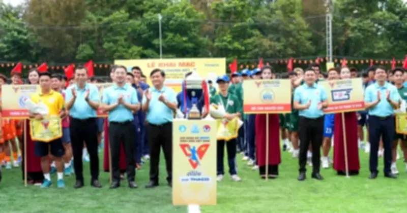 Lễ khai mạc rực lửa mở màn VCK giải bóng đá Thanh Niên sinh viên Việt Nam tại Nha Trang