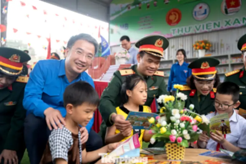 Lữ đoàn Đặc công 113 ra quân huấn luyện, phát động thi đua chào mừng bầu cử và kỷ niệm sinh nhật Bác