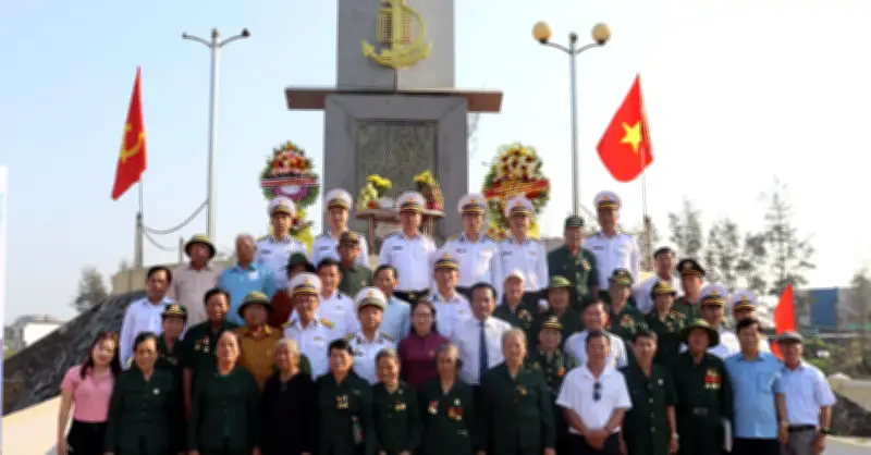 Lữ đoàn Đặc công Hải quân 126 về đất lửa Quảng Trị tri ân gia đình chính sách