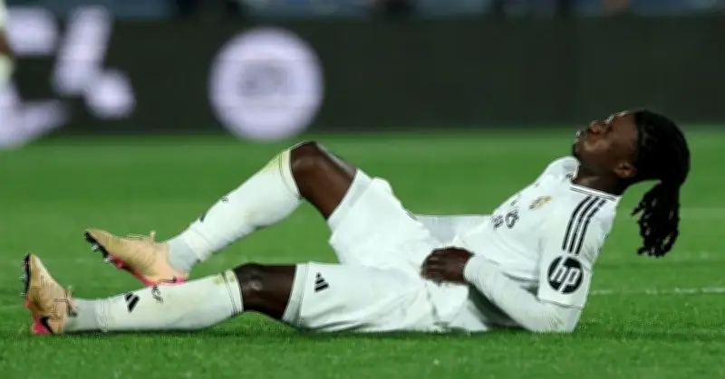 Lộ thêm vụ bác sĩ Real Madrid khám nhầm chân, Camavinga là nạn nhân thứ hai