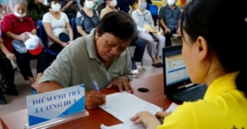 Lộ trình tăng tuổi nghỉ hưu từ 2026: Nam 61 tuổi 6 tháng, nữ 57 tuổi