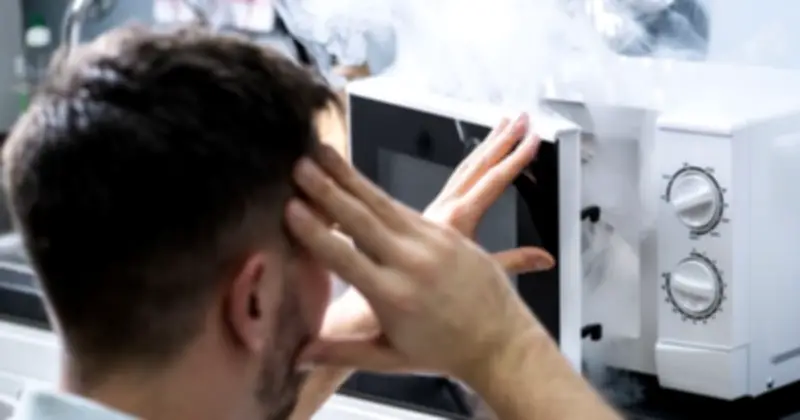 Lò Vi Sóng Có Tuổi Thọ Bao Lâu? Lời Khuyên Thay Thế Sau 9 Năm