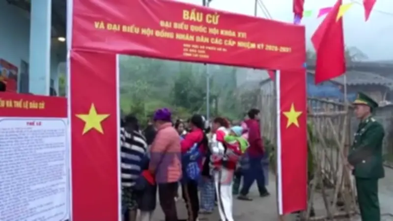 Lai Châu: Đồng bào các dân tộc nô nức đi bầu cử Quốc hội khóa XVI và HĐND các cấp