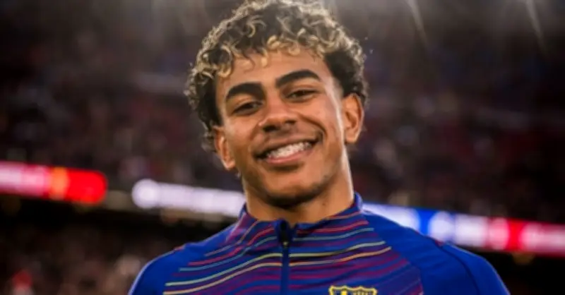 Lamine Yamal Lập Hat-Trick Lịch Sử, Barca Thắng Đậm Villarreal 4-1