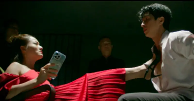 Lan Phương hóa thân phú bà Kiều Thơ trong Đồngng hồ đếm ngược: Vai diễn cứu cánh tinh thần