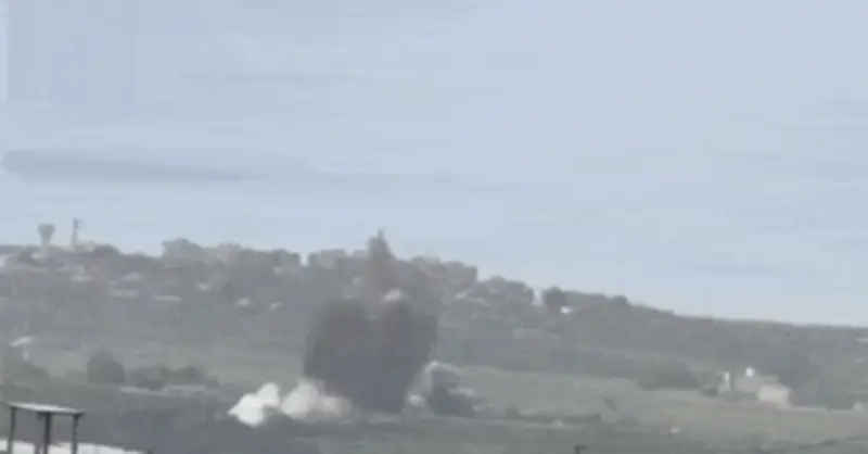 Lebanon cảnh báo nguy cơ xung đột trên bộ khi Israel đánh sập cầu Qasmiyeh